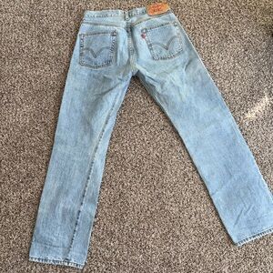 Levi's Light Wash Denim Jeans